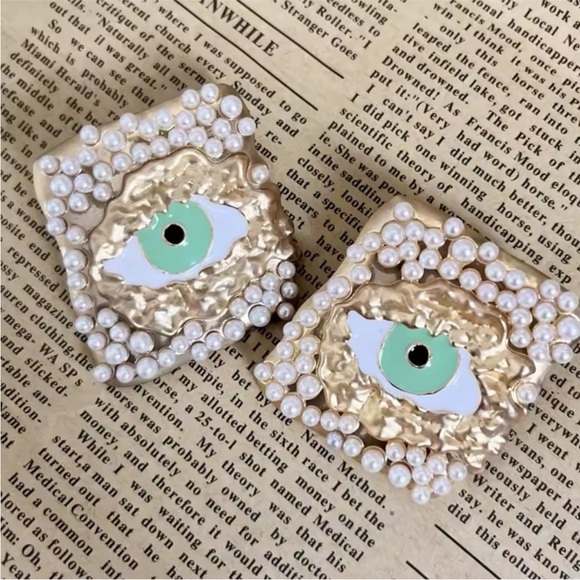 Neiman Marcus Jewelry - Pearl Eye Earrings